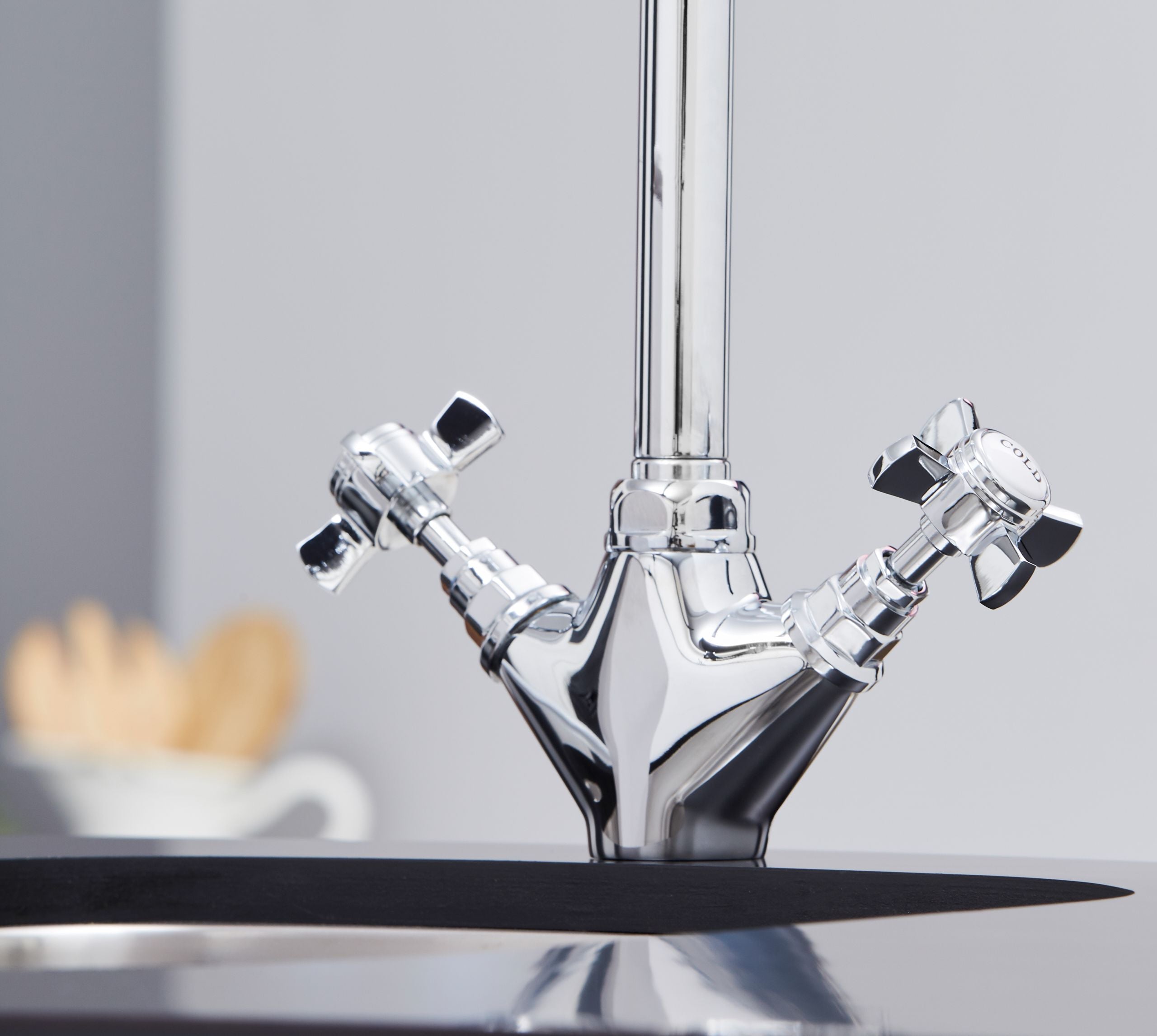 Colonial Twin Handle Mono Bloc tap - Chrome