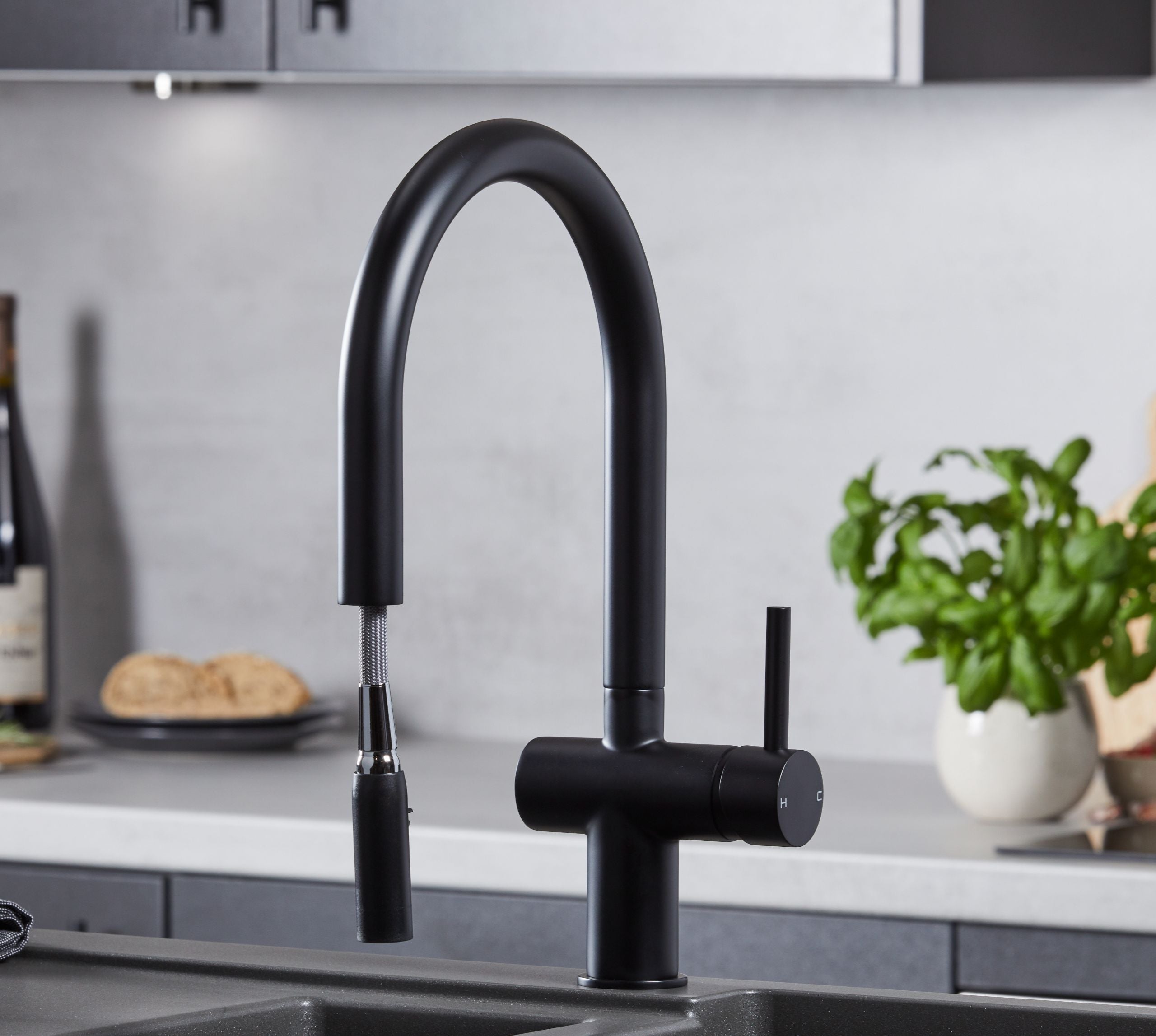 Rievaulx Pull Out Tap - Matt Black