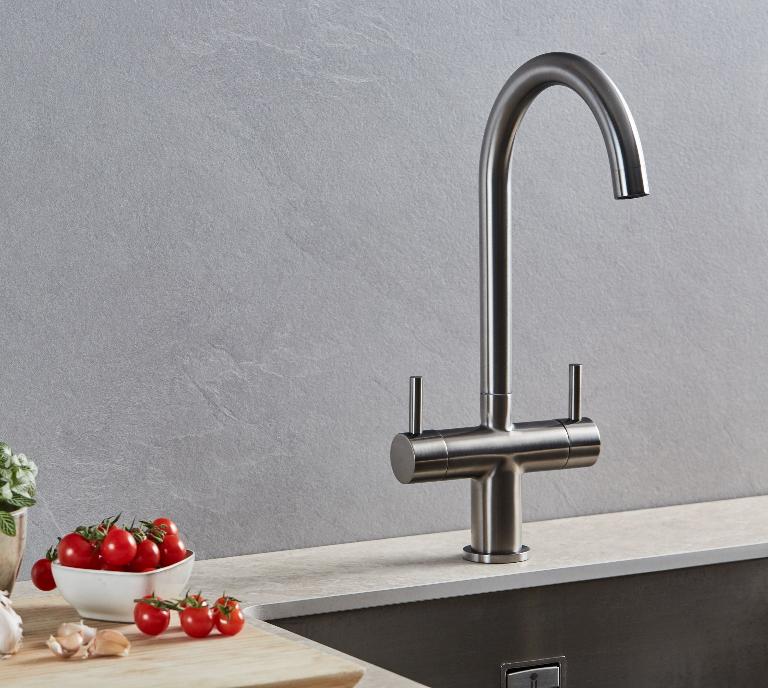 Elera Single Lever Swan Neck Mono Bloc Tap - Gun Metal