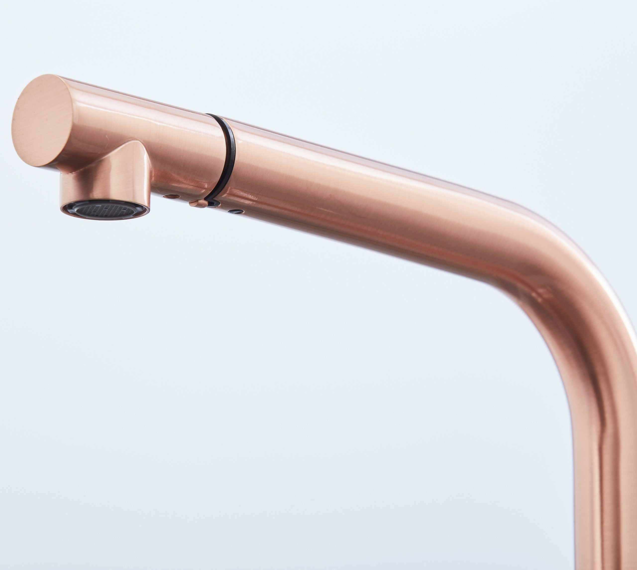 Ingleton L Shaped Single Lever Handle Pull Out - Copper