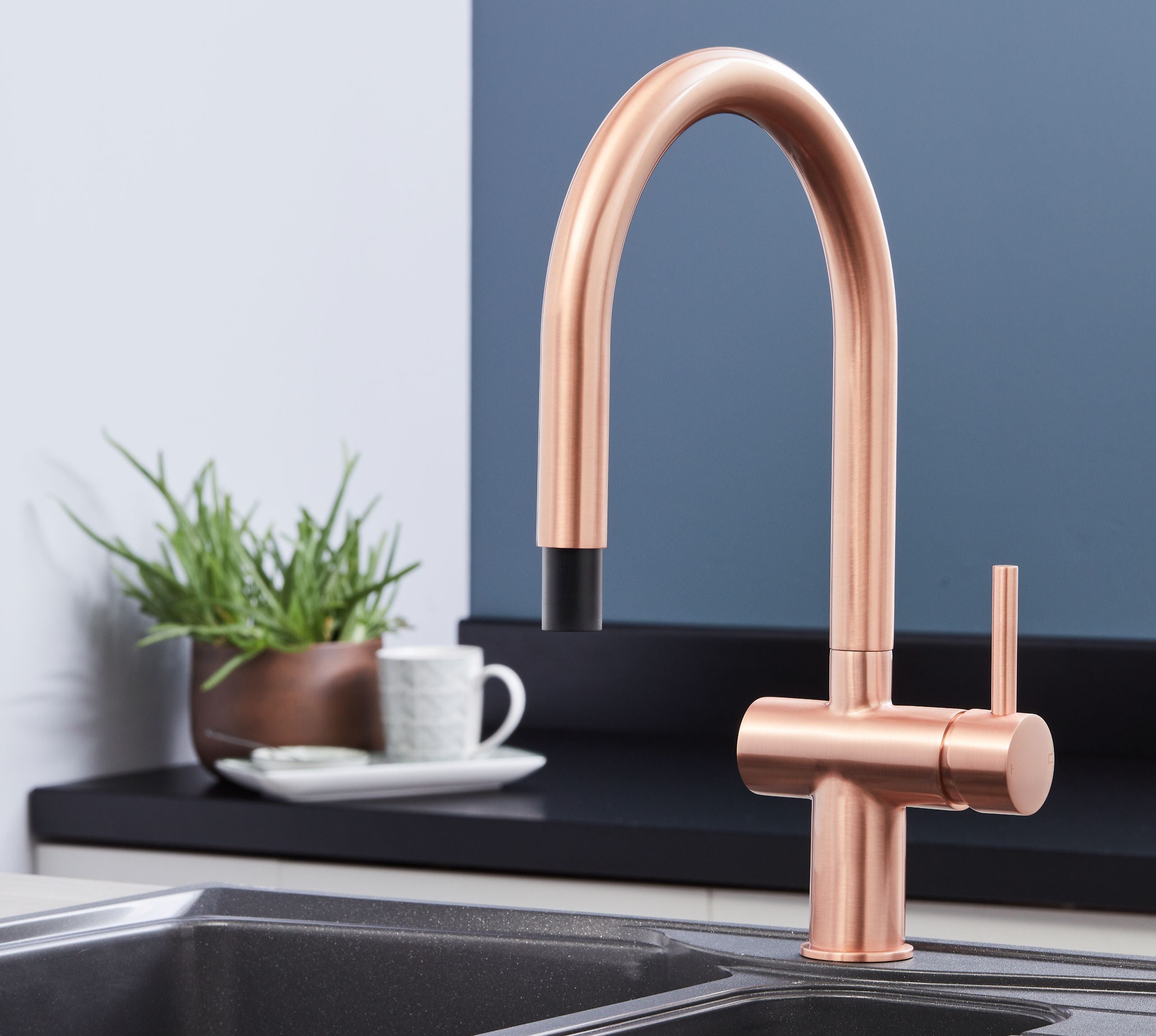 Rievaulx Pull Out Tap - Copper