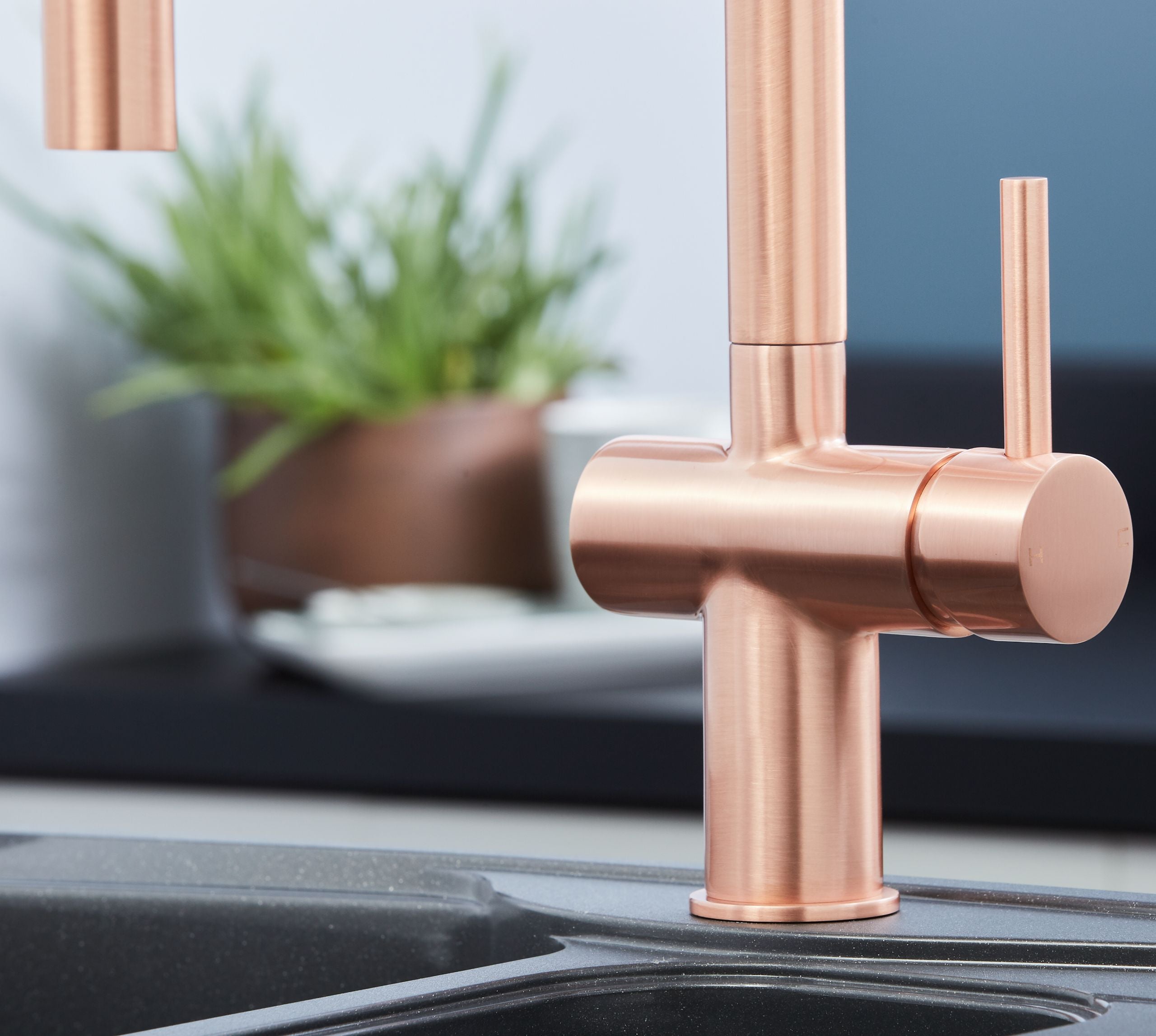 Rievaulx Pull Out Tap - Copper