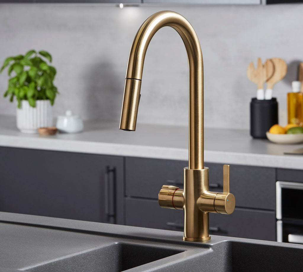 Platinum 4-in-1 Pull-Out: Swan Neck - Brushed Gold