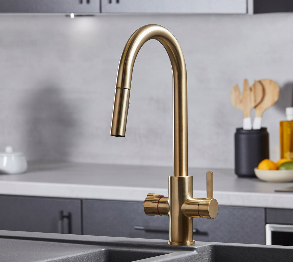 Platinum 4-in-1 Pull-Out: Swan Neck - Brushed Gold