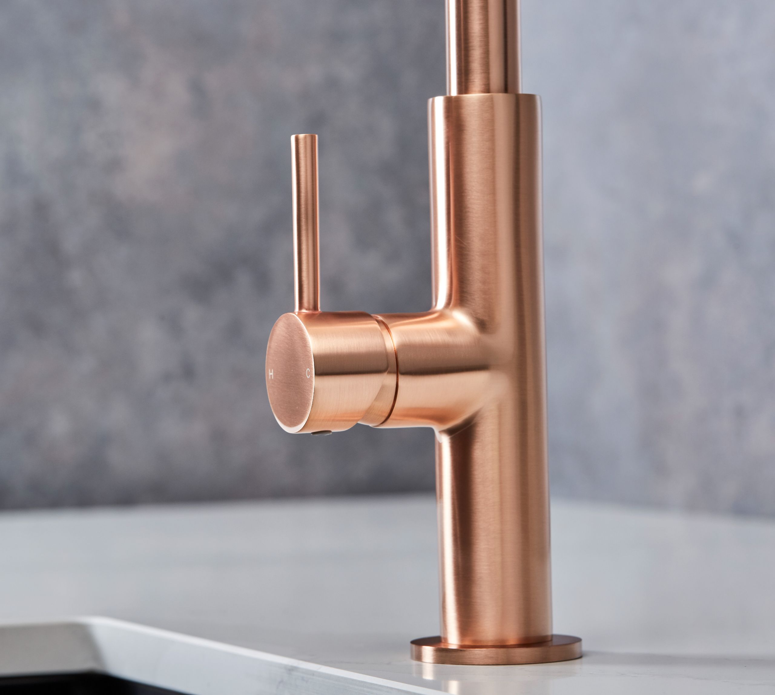 Malham Flexi Pull Down, Dual lever tap
- Rose Gold