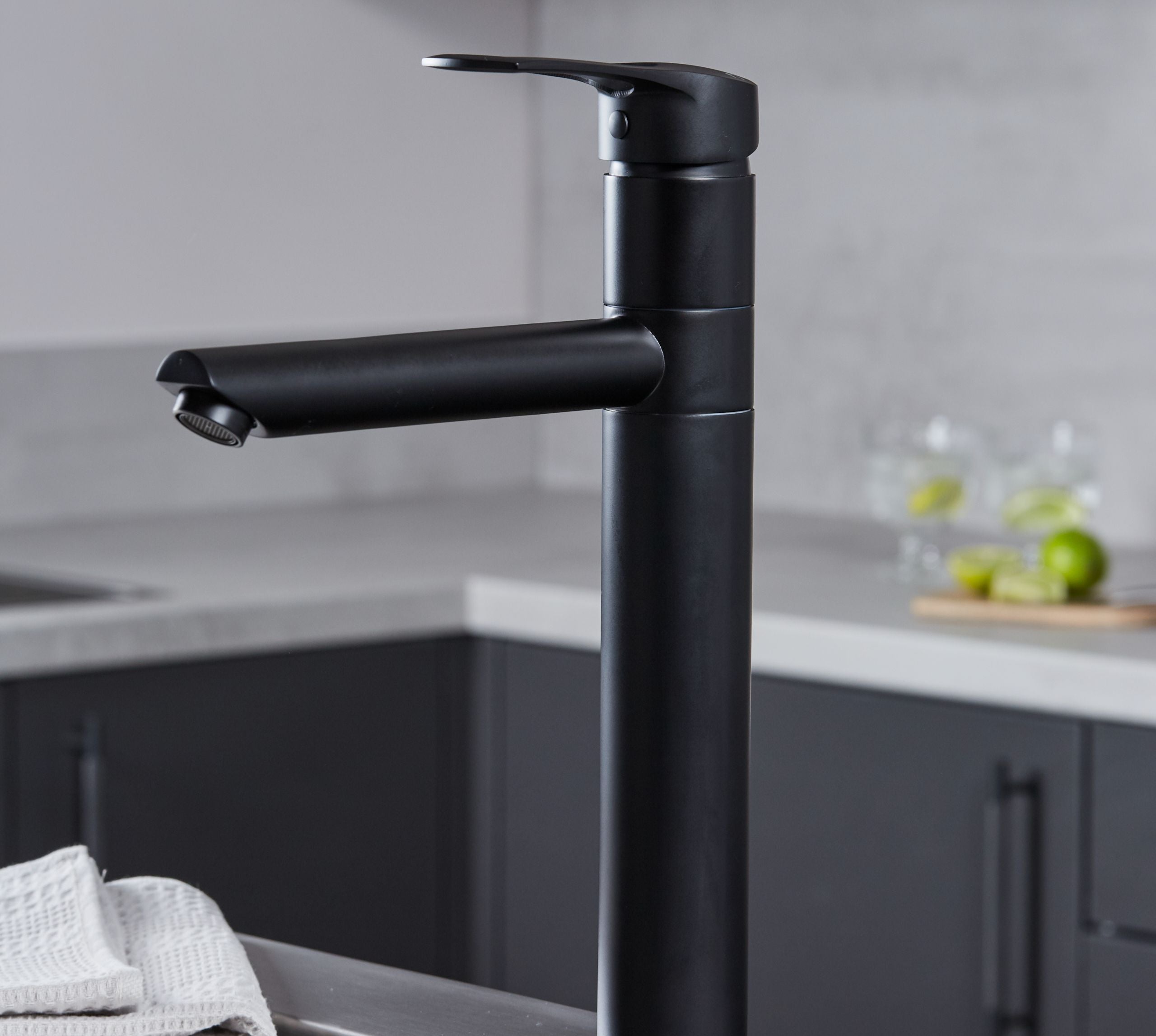 Aysgarth - Mono Bloc Single Tpo Lever , Round Body Tap - Matt Black