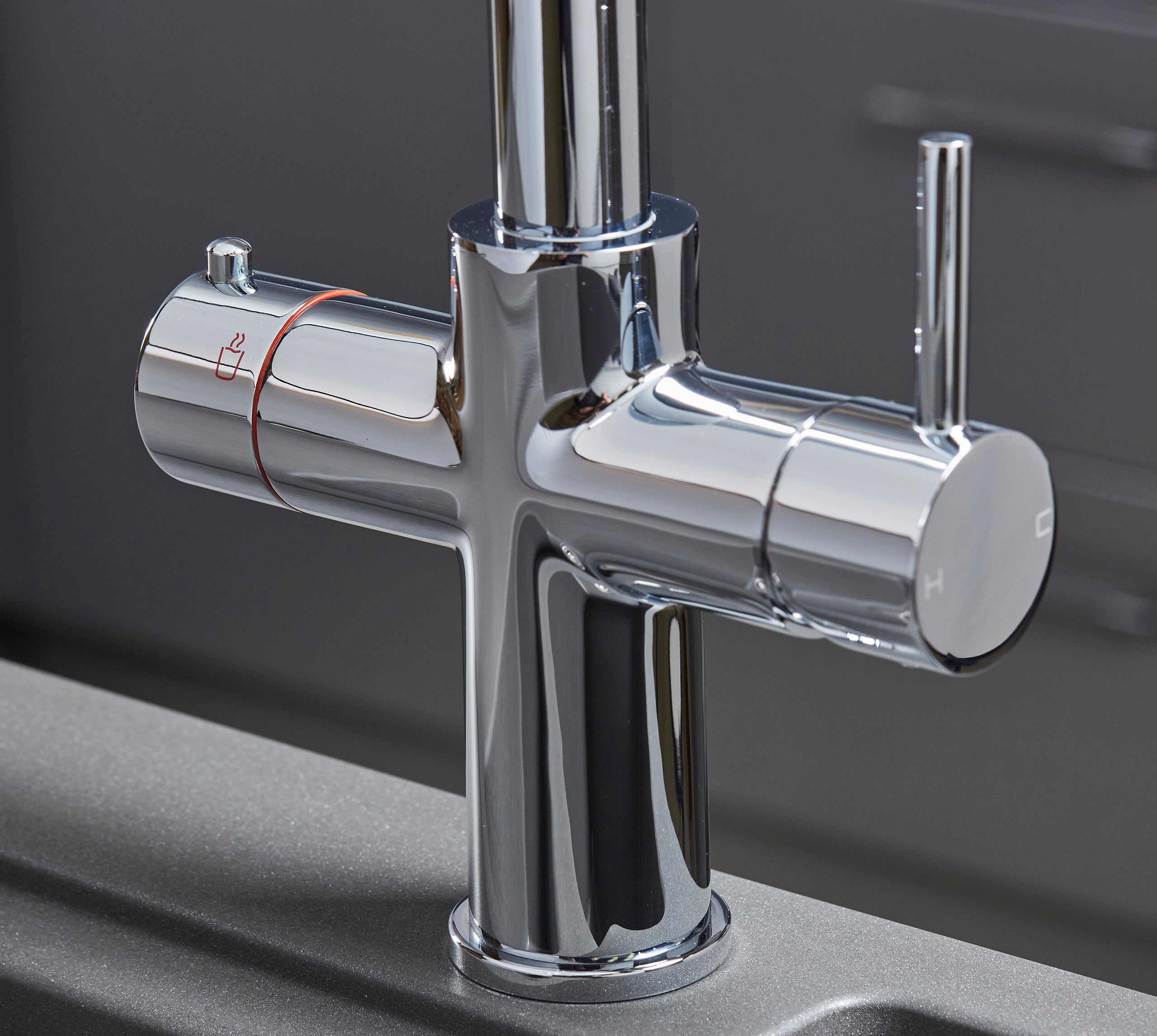 Astra 3-in-1 Pull-Out: Swan Neck - Chrome