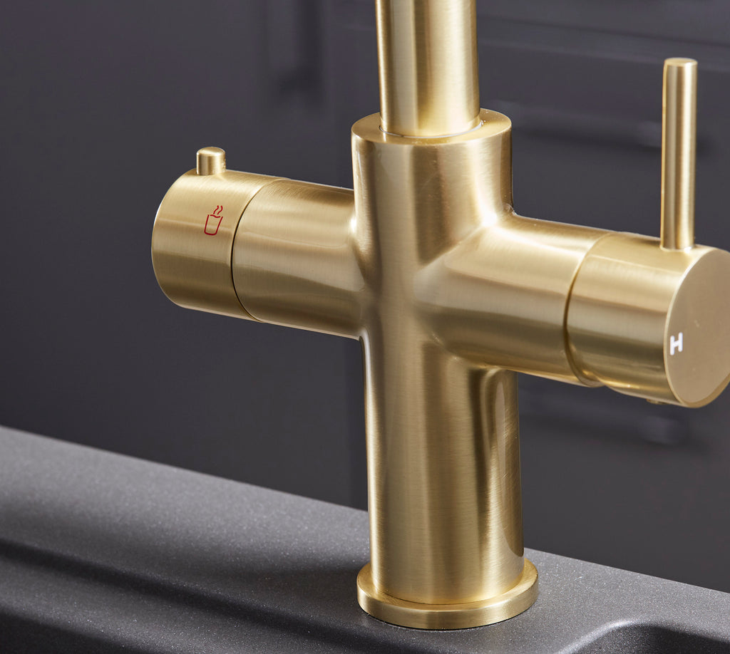 Astra 3-in-1 Pull-Out: Swan Neck - Gold